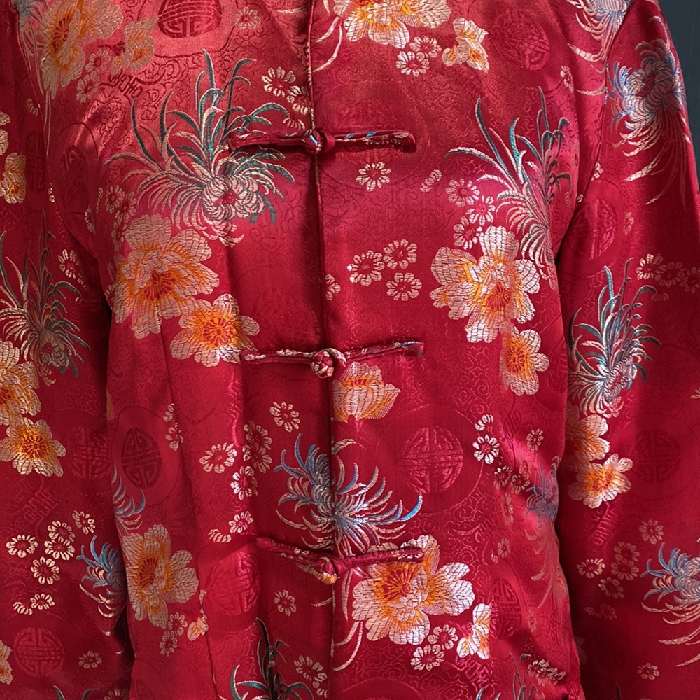 Gracefully beautiful brocade Mandarin-style jacket - Picture 2 of 6